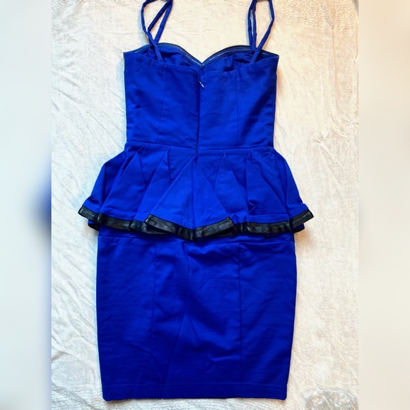 👠Lipsy Limited Chic prom/date dress!👠 - Picture 2 of 8